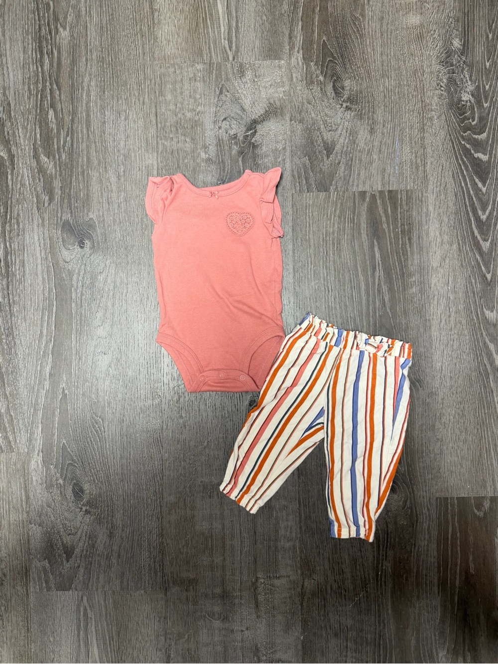 Carter's Pink Ruffle Sleeve Top with Multi-Stripe Shorts - Picture 2 of 7
